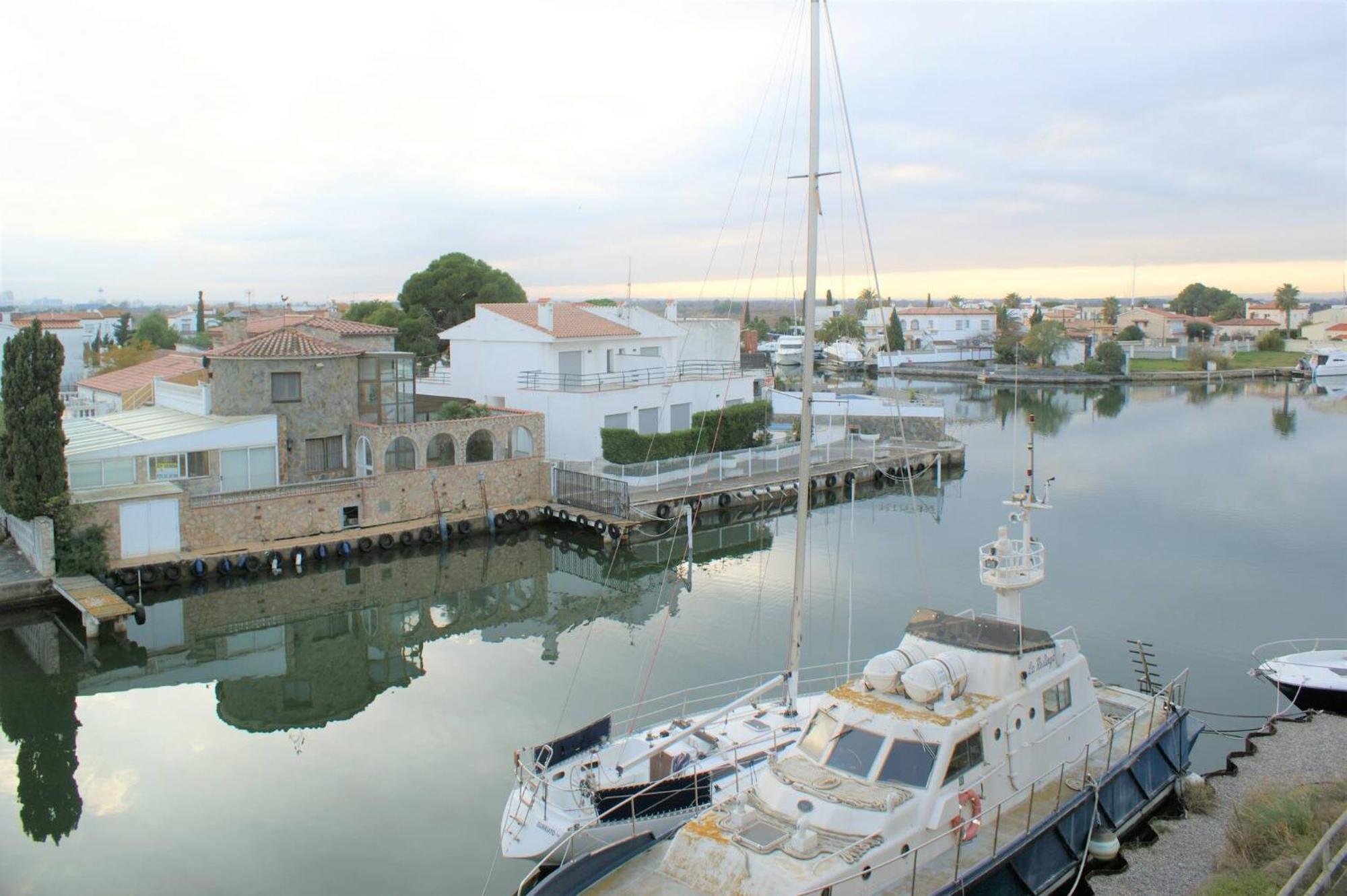 Apartamento En Roses Con Vistas Al Canal Y Piscina ภายนอก รูปภาพ